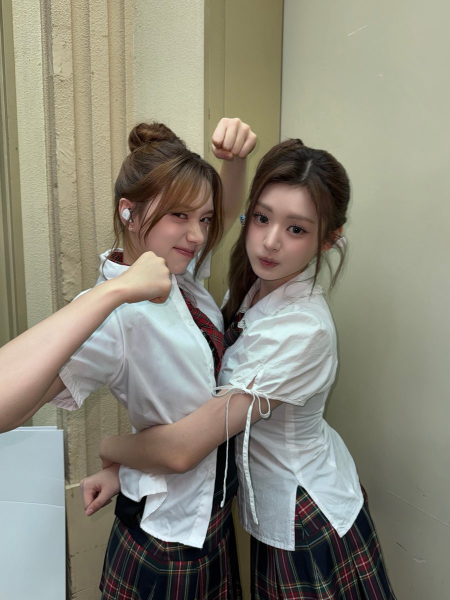 chus3uu's tweet photo. 이날 너무 좋다 햄랑해 https://t.co/RyQRZhJqtU