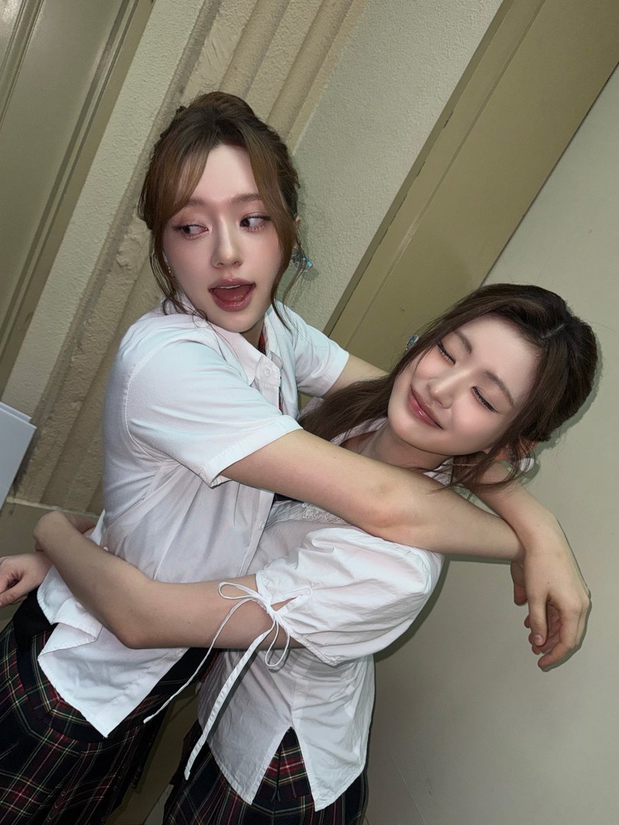 chus3uu's tweet photo. 이날 너무 좋다 햄랑해 https://t.co/RyQRZhJqtU