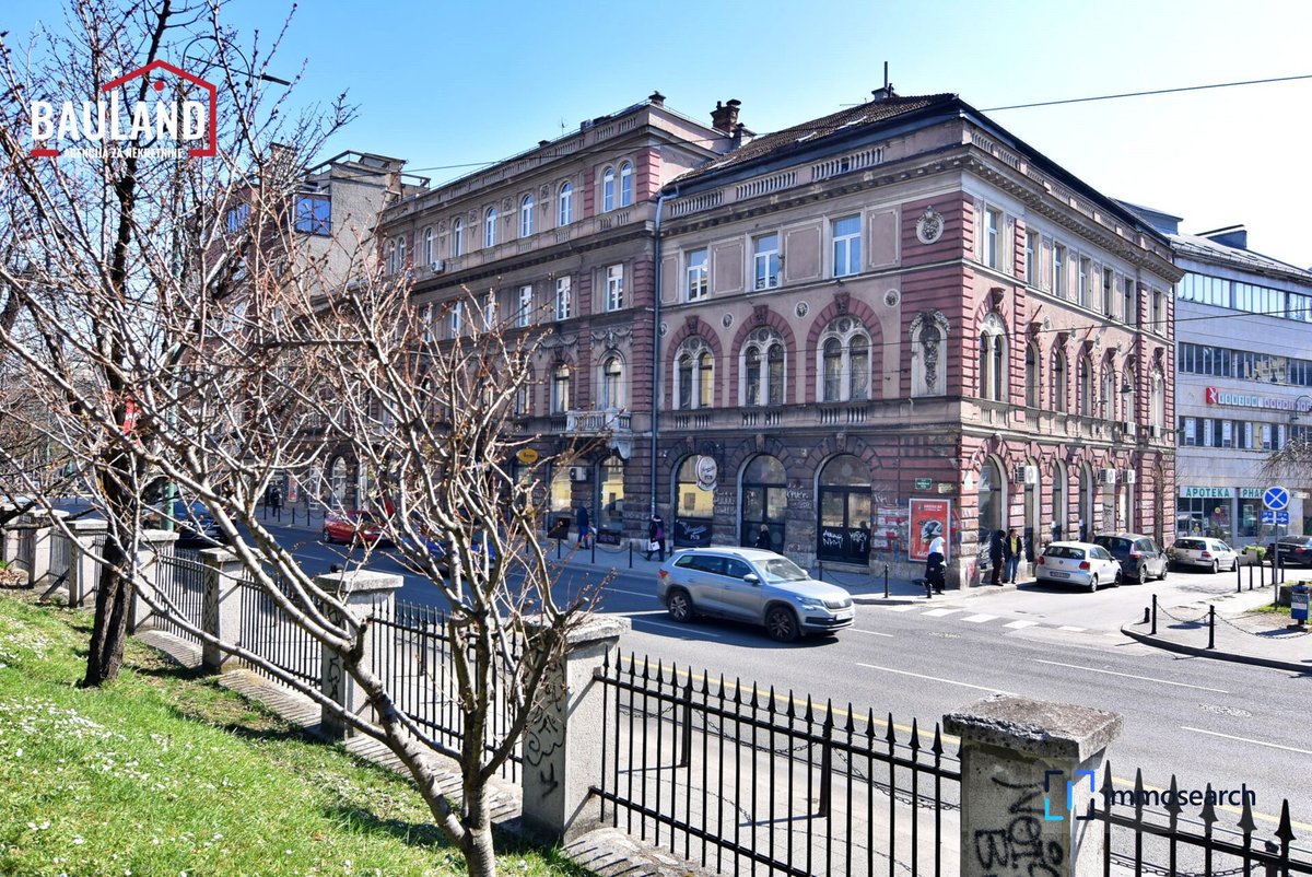 immo_aldin's tweet photo. Suchen Sie Geschäftsraum im Zentrum von Sarajevo? In der Vrazova-Straße in Marijin Dvor, Općina Centar, stehen 75m2 im Erdgeschoss für 1.000 BAM zur Miete bereit. 🏢
Mehr erfahren: https://t.co/IURd8WMVfE
#CentarSarajevo #MarijinDvor #Vrazova #Bueroflaeche #Miete https://t.co/MTMQ9ACmew