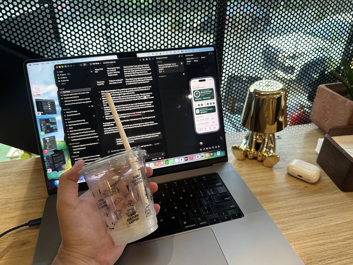 hammad_1201's tweet photo. sunday work session. what are you building today? https://t.co/Se6Y2OjXd1