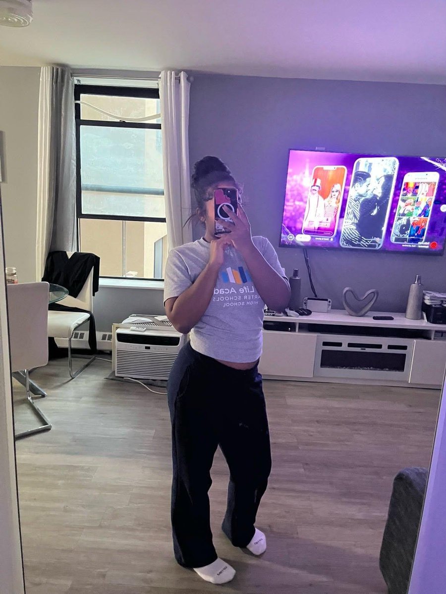 053harvey's tweet photo. If you don't come with money don't bother texting cashapp only💋 https://t.co/xjUHIW7D6z