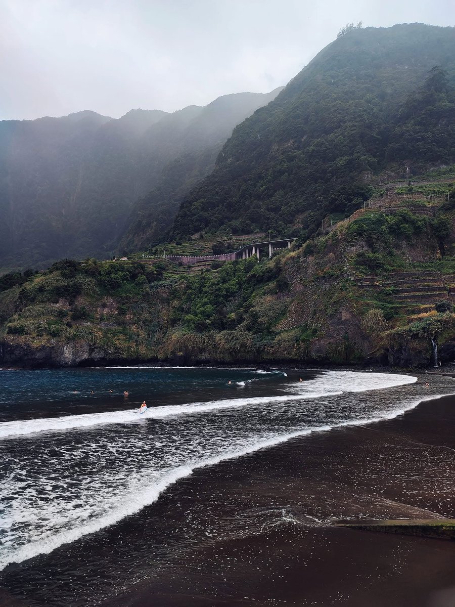 MladjanZiv52484's tweet photo. Teodora Stojancov

Madeira Island https://t.co/gChvcX0Ere