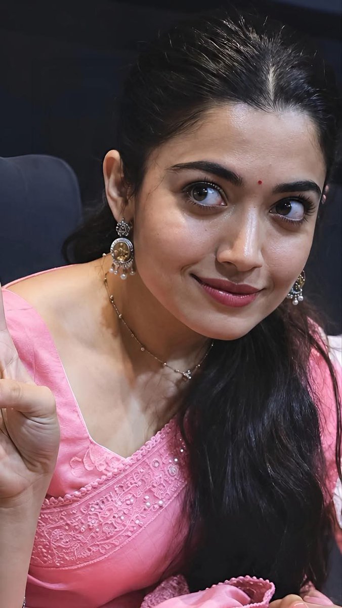 ShreyaGoddess's tweet photo. I heard that you have only below 4" cock.. If it's right!

Then, you're only allowed to lick my ASSHOLE after you put it in a cage. 

Are you ready?? https://t.co/d5DkAfJzQw