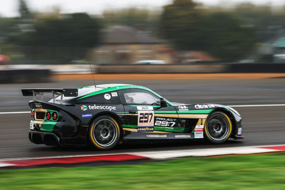 CarlGarnett's tweet photo. Weโre over the moon with the win at Silverstone! ๐
It means weโre in title contention heading into the final round at Brands Hatch ๐
๐ฐ Race report: https://t.co/78LDDDi0V3
๐ธ James Roberts
#CG19 @TeamTelescope https://t.co/Tv8Onue1eI