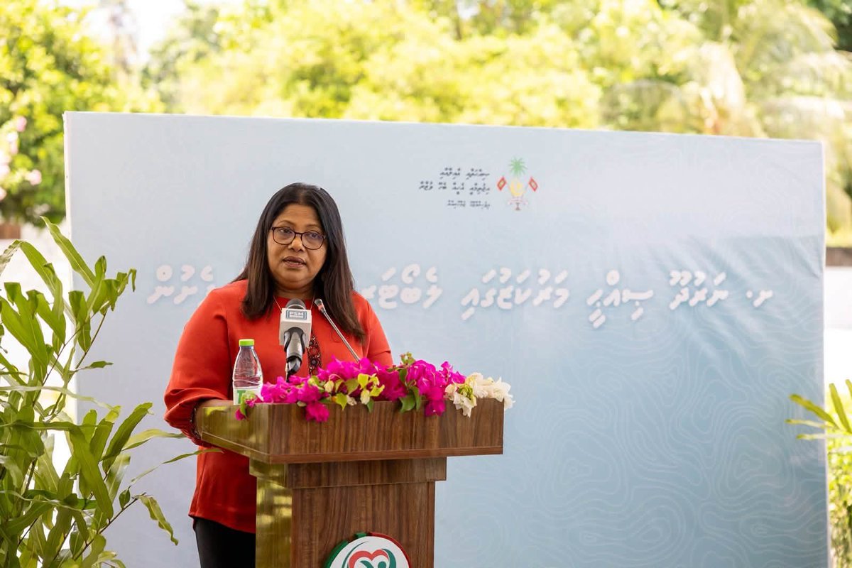 ShauKey7's tweet photo. ށ.ނަރުދޫ ޞިއްޙީ މަރުކަޒުގައި ލެބޯޓަރީގެ ޚިދުމަތް ފަށައިފި. ނަރުދޫގައި މި ޚިދުމަތް ފައްޓަވައިދެއްވީ، ޞިއްޙަތާއި ޢާއިލާއާއި އިޖްތިމާޢީ އެހީއާއި ބެހޭ ވަޒީރު ޤީލާ ޢަލީ.

#Muizzu2028
#DhiveheengeRaajje https://t.co/AhZSB7BXnk