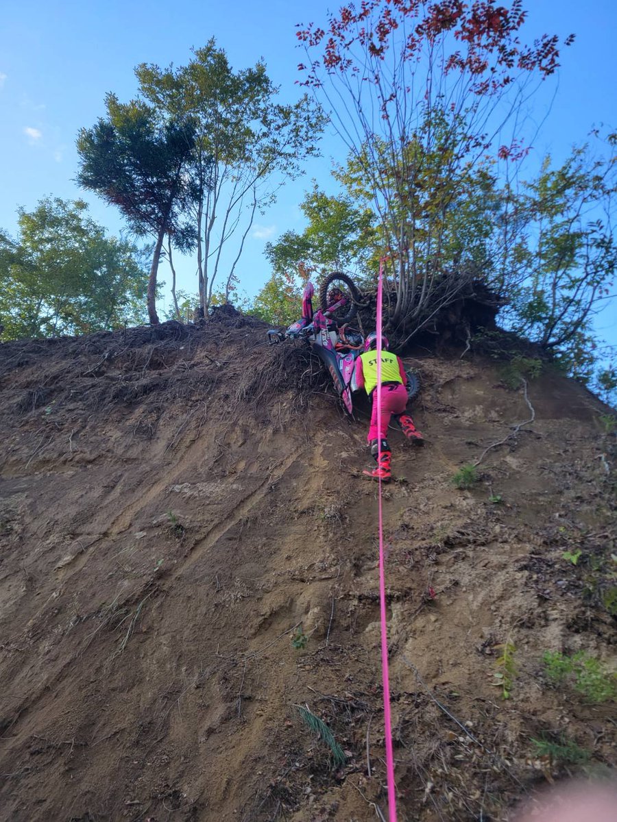 ritecritec's tweet photo. 疲れ様でした
トリプルコーク1440の試走で助走をつめた結果、一発目でやらかしたので即採用しました(トリプルコークは決めてないけど)🤣
楽しかった😁👍
#DAISEN https://t.co/CQviw2YTeX