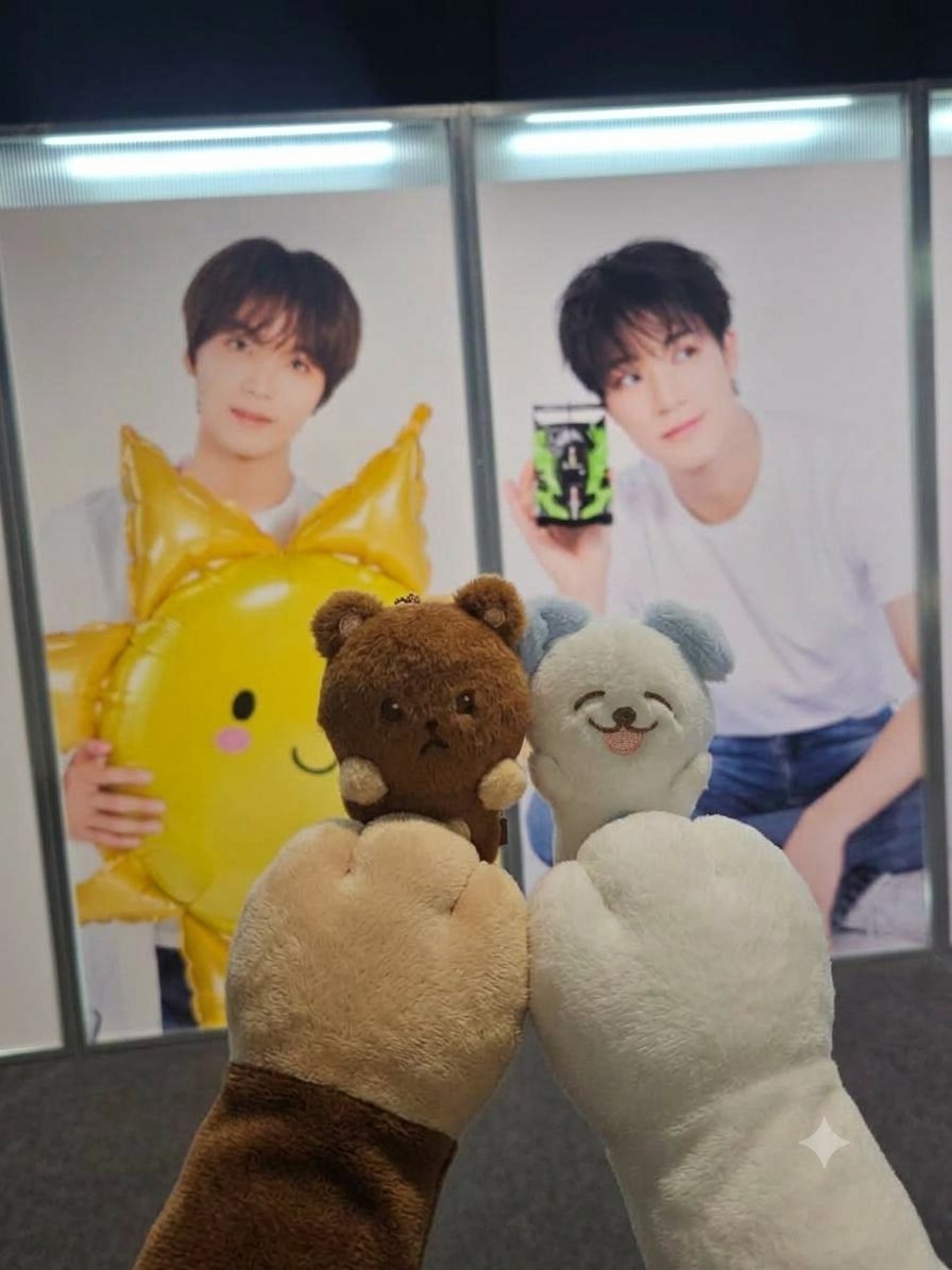 rollwithsun's tweet photo. 무엉이랑 전시회 데이트 갔다왔어요💕 
*+:｡.｡ཐིཋྀ｡.｡:+*ങ଼் ꒰͡ ͜ Ï ͜ ͡꒱*+:｡.｡ཐིཋྀ｡.｡:+* https://t.co/wz1HMLQx72