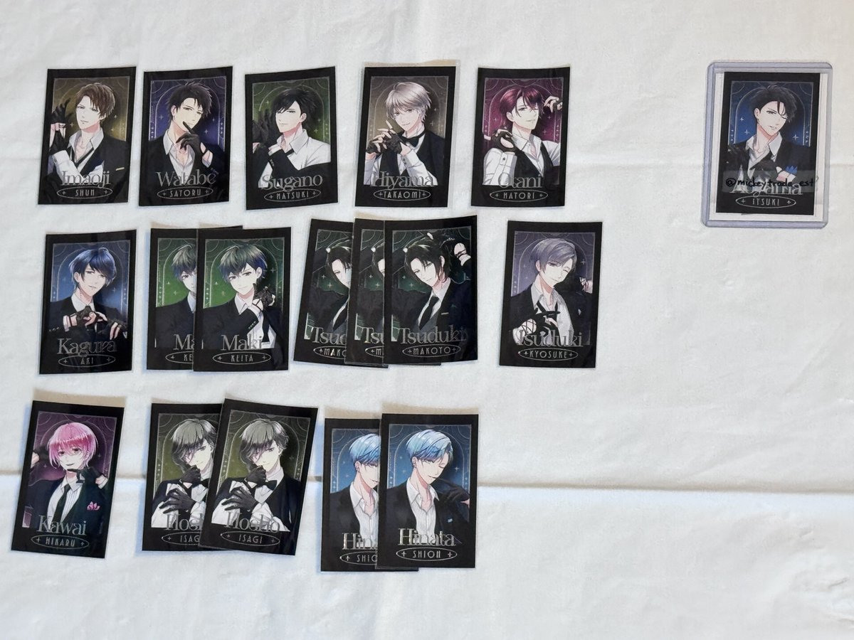 mickeytrade_est's tweet photo. 【交換】スタマイ 10周年 HB フォトカ 前半 Hands in Black

［譲］由井 夏目 今大路 渡部 朝霧 菅野 服部 桧山 大谷 神楽 槙 誠 京介 新堂 桐嶋 カナメ 可愛 宝生 日向 早乙女 瀬尾
［求］青山

福岡天神・博多手渡しor郵送（4枚目）
1枚目はR。RはR同士の交換。
お気軽にお声がけください。 https://t.co/NNEQpRimwc