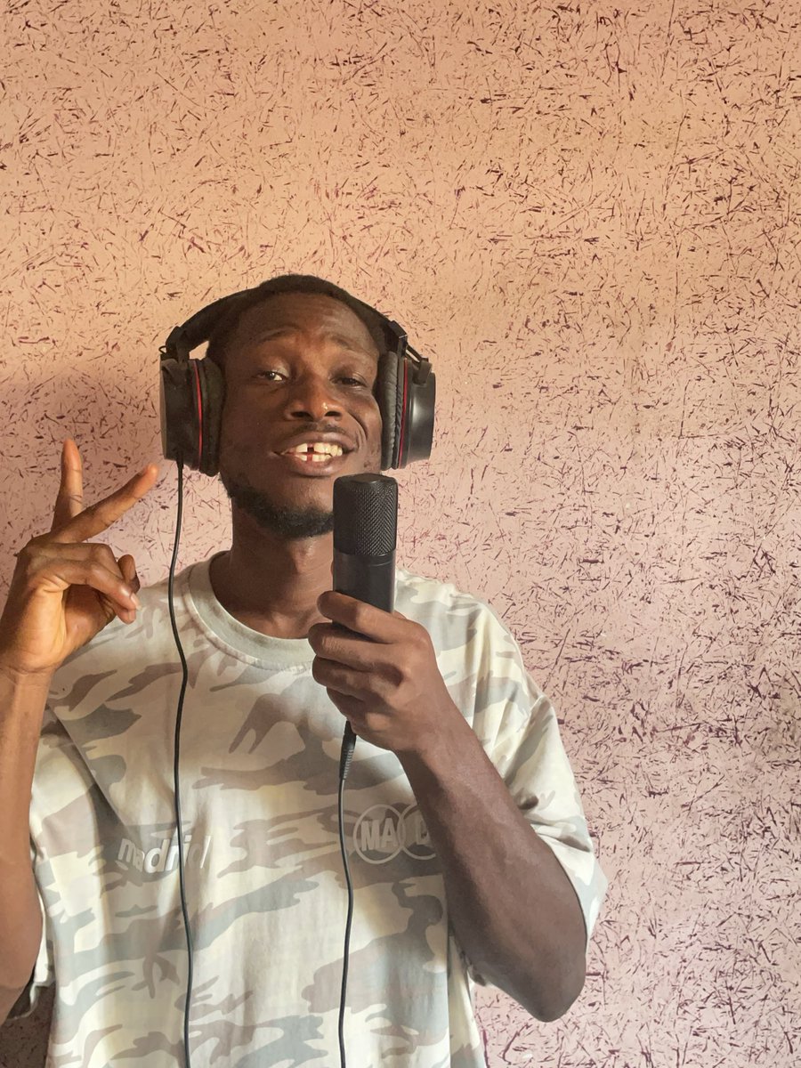 BigWeast's tweet photo. Something’s cooking 🍽️, e ni lati je🤞 https://t.co/YsIN8Axodx