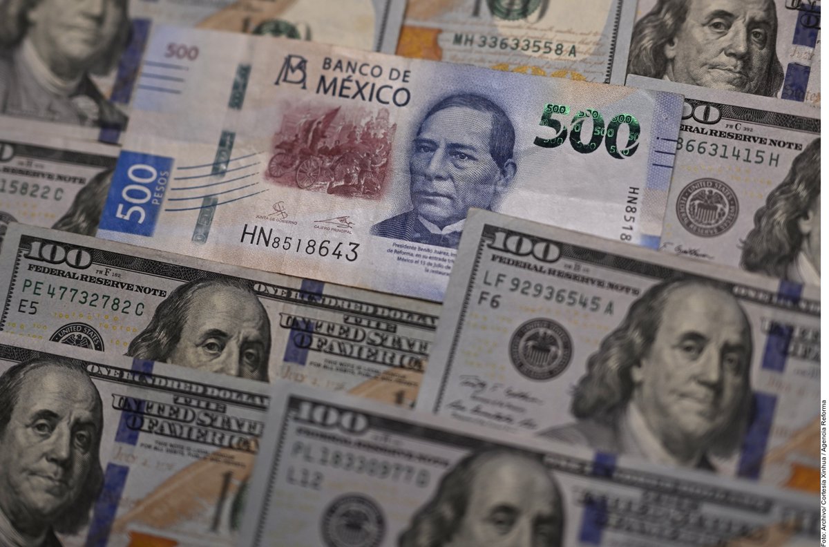 AmaneciendoMx's tweet photo. Dólar en México, este sábado y domingo 3 y 4 de octubre de 2026: cotización del día
El tipo de cambio de referencia del Banco de México ubica al dólar en 18.16 pesos mexicanos durante el fin de semana del 3 y 4 de octubre de 2026.
https://t.co/Vn4vUybLyI
#dólar #méxico #este https://t.co/SsaNfO5gpK