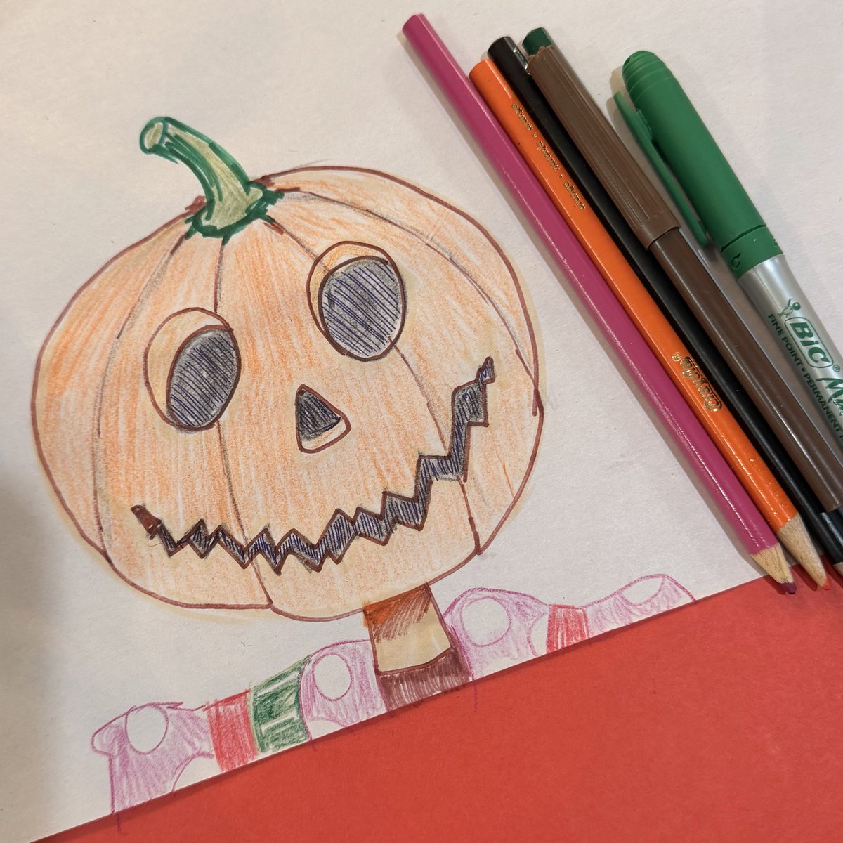 JimmyinGA's tweet photo. Jack Pumpkinhead 🎃. Starting off a few of my Return to Oz character sketches with Jack Pumpkinhead. Drawn with colored pencils and markers on a paper table cover. More from Oz coming soon…
#ReturnToOz #JackPumpkinhead #ReturnToOz1985 #Oz #FanArt https://t.co/VnmBZf8R9c