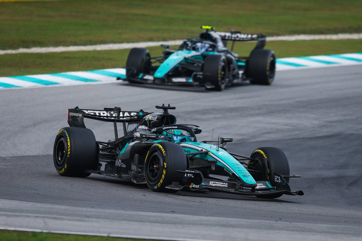 F1GuyDan's tweet photo. Toto Wolff: “This has been our worst weekend of the season. It hurts, and I feel incredibly sorry for George and everyone in the team.”

“George drove an outstanding race and was on course for a very strong result, but we let him down. The reality is that has happened too often this year, and that is not acceptable.”
