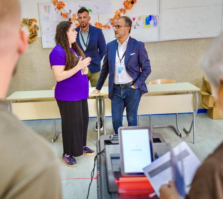 LSorecaEU's tweet photo. Citizen participation is at the heart of democracy! The real protagonists of today are the citizens of Bosnia and Herzegovina 🇧🇦. Polling stations are still open — use your right to vote and make your voice heard 🗳️! 

Today, I visited polling stations in Hrastovi (Kiseljak), Ilidža and Istočna Ilidža, as well as the Call Centre of @pod_lupom.

The important novelty of this year's elections is the introduction of new technologies to strengthen integrity - it is inspiring to see citizens of all ages showing curiosity and enthusiasm for the democratic process. 

A big thank you to everyone involved in organising the elections - the Central Election Commission @IZBORI_BA for their dedication and resilience; observers, @pod_lupom and other civil society organisations for their work to safeguard electoral integrity; and the media for ensuring transparency and accountability.

The European Union stands firmly with the people of BiH, their EU perspective and democracy. 

🇪🇺🤝🇧🇦
