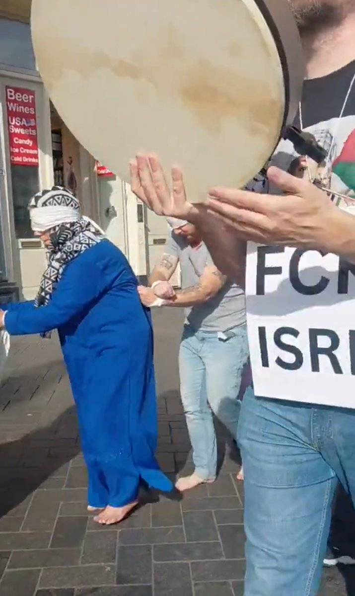 lewinskylou2's tweet photo. Krankzinnige optocht van krankzinnige ANTISEMIETEN in Amsterdam!
Beeld:@Miss_Royal73
#BeschermJoden #SteunIsrael https://t.co/mPvKGFalGc