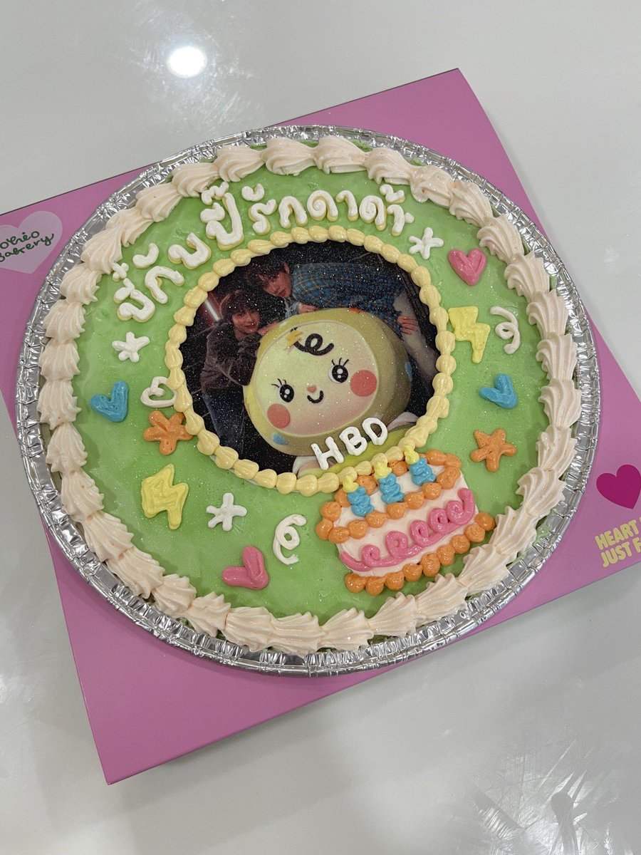 offgun_family's tweet photo. HBD นะครับน้องกัน (@AtthaphanP) “บี๋กับปี๊รักดาด้า” นะครับ🎂👶🏻
@off_tumcial @BABII_GMMTV
OFFGUNBABII HAPPY FAMILY
#GMMTVFANIVAL2026HappyFamilyxOG
#AlwaysWithGunAtthaphan
#ออฟกัน #OffGun #Babii #NongBabii https://t.co/ISUwW8eEnZ