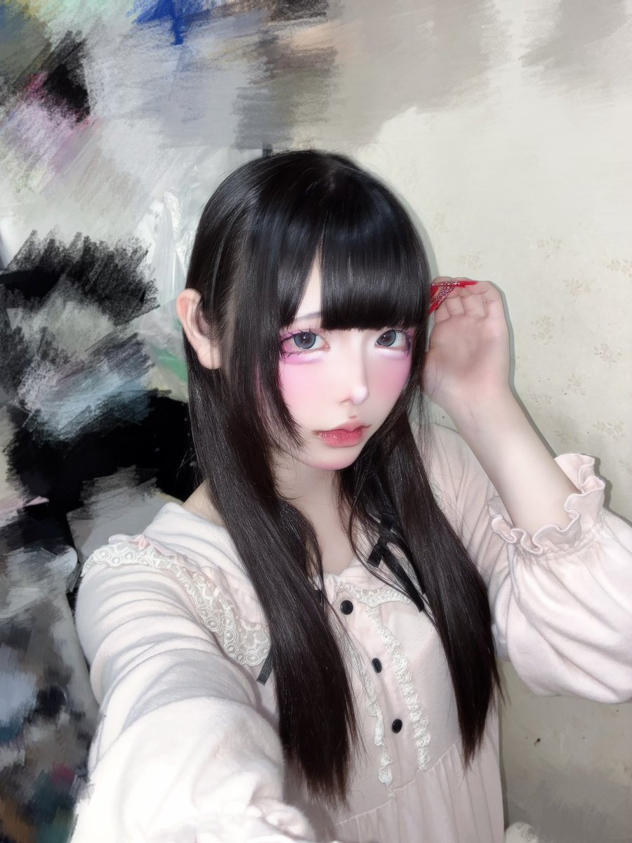 momiji_hina's tweet photo. ごめん、起こしちゃった？ https://t.co/KyAY4euJMr