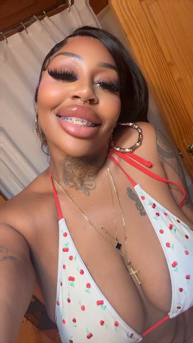 Realkybanksxxx's tweet photo. https://t.co/LoUG3Afr1t