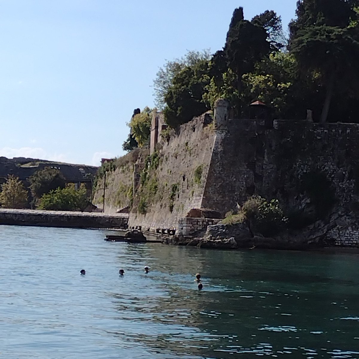 CorfuArts's tweet photo. Back from Greece and charmed that our go-to swim and coffee/beer and mezze spot, at Faliraki in Corfu Town, is so heavily used as glorious location, along with much else, in BBC's #MarbleHallMurders 💙💙💙 https://t.co/SyTSEKLxkh