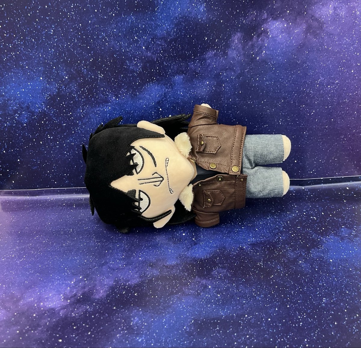 tortured_pen's tweet photo. フォトスポットで写真を撮るものの、センスが無さすぎた。これは宇宙を漂ってるkij君です。 https://t.co/1uUxOvBIEo