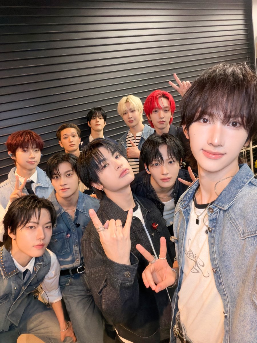 xikers_jp's tweet photo. [👀] 261004 #road𝓨map 

xikers <2nd FANMEETING : road𝓨map to univer𝓍ity> IN JAPAN 大阪公演 

#Hi_kers👋 #xikers #싸이커스 #サイカース
#to_univer𝓍ity https://t.co/h8Yiz6QBwD