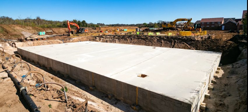 Building_Innov's tweet photo. FP McCann has successfully delivered a bespoke hybrid Sustainable Drainage System (SuDS) for Bennett Homes' The Spires housing development in Norfolk...  

https://t.co/TZNOnfilVY

( @FPMcCann )

#Construction #Drainage #SuDS #Housing #Architects #FloodManagement #Sustainability https://t.co/mjOOYKj1VU