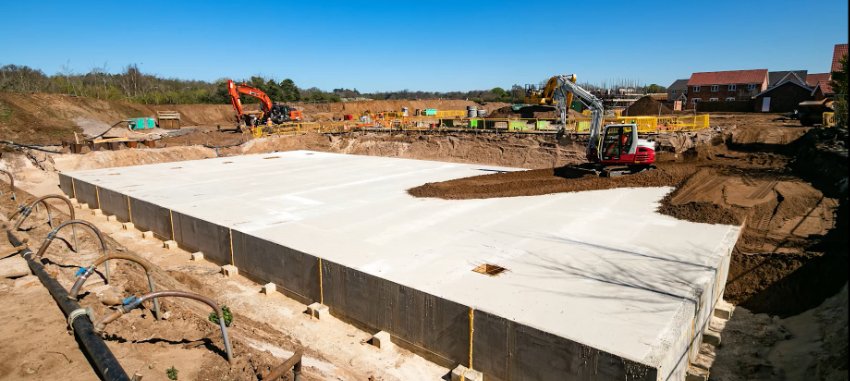 Building_Innov's tweet photo. FP McCann has successfully delivered a bespoke hybrid Sustainable Drainage System (SuDS) for Bennett Homes' The Spires housing development in Norfolk...  

https://t.co/TZNOnfilVY

( @FPMcCann )

#Construction #Drainage #SuDS #Housing #Architects #FloodManagement #Sustainability https://t.co/mjOOYKj1VU