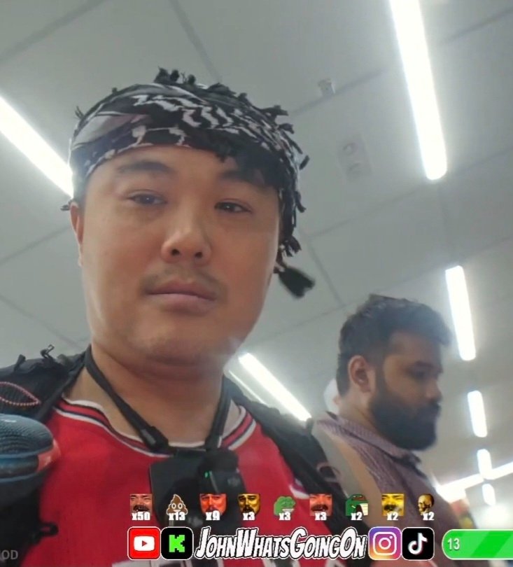 PicturesFoIder's tweet photo. Kick streamer JohnWhatsGoingOn slapped by two Indian men in Vietnam over alleged racial harassment https://t.co/wPwixY4jvm