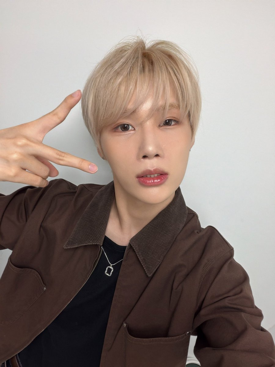NINE_i_Firstone's tweet photo. [#민준]

한강플플 공연 끝!✌️ 
감사합니다🐰🫶❤️

#나인아이 #NINEi #MINJUN https://t.co/R5KSYb8R7P