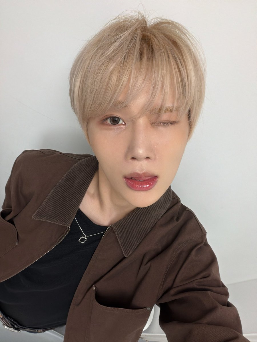 NINE_i_Firstone's tweet photo. [#민준]

한강플플 공연 끝!✌️ 
감사합니다🐰🫶❤️

#나인아이 #NINEi #MINJUN https://t.co/R5KSYb8R7P