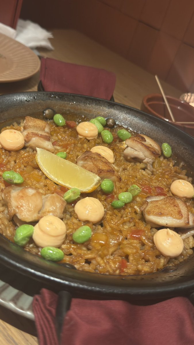 sasajimakazuto's tweet photo. 麻布十番のAtrevío

ハモン専門店　
生ハムが本当にうまい。🇪🇸

#Atrevio
#麻布十番
#ハモンイベリコ
#生ハム
#スペイン料理 https://t.co/GV6UwaLaiU
