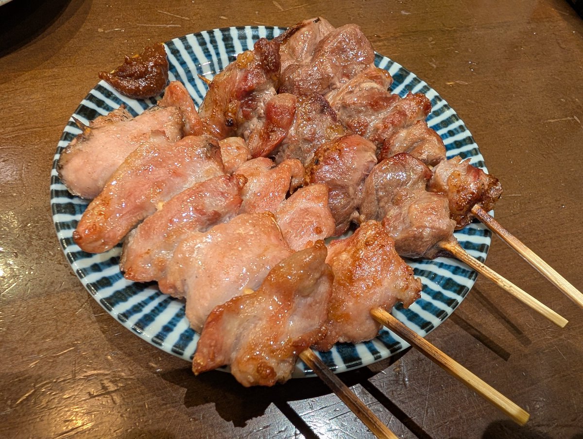 sapbeerlove's tweet photo. 池袋のやきとんでビール！
ウマいね〜 https://t.co/nwRPiqOh0y