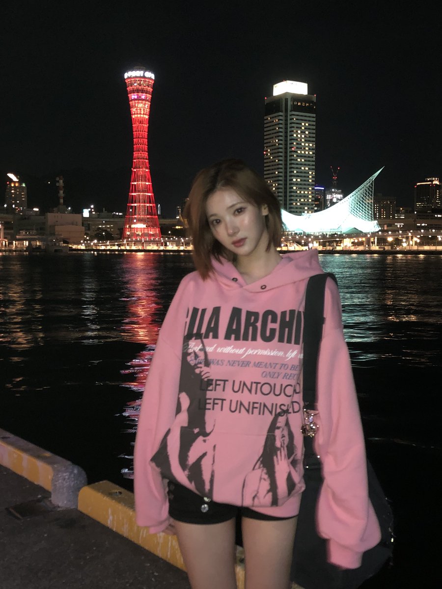 zziuuo_'s tweet photo. ver 2 . . ♡ https://t.co/gLRzSHqDdc