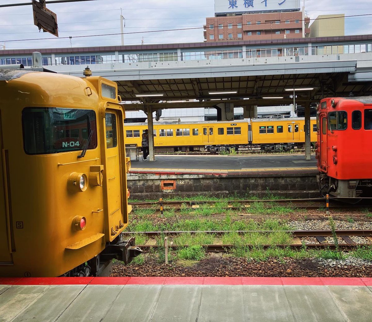 KPP_JL061's tweet photo. #山陽線 #山陽線の車窓晩秋編
>> #115系3000番台
・中国地区、国鉄車両の宝庫
∟ 車両更新が進む🤔
#ローカル線の旅
#kpp
#115系
#クロス転換シート
#キハ40系気動車 https://t.co/JfyOojSRwe