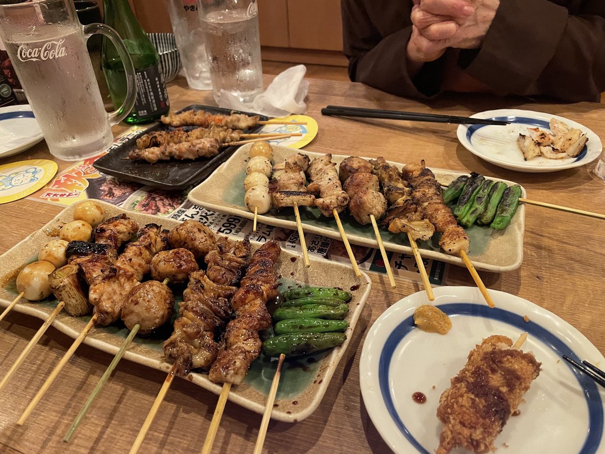 RINA_PHASE2's tweet photo. 焼き鳥美味しかった！
贅沢最中ってアイスをコンビニやスーパーに置いてほしい🙏 https://t.co/gISLlamV4a