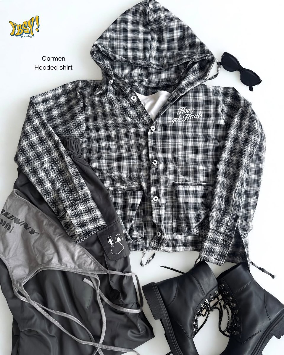 localfinds_'s tweet photo. brand lokal ybsy yaa! 

soulbaw worktee
https://t.co/iYLoBQgW5E

carmen hooded shirt 
https://t.co/xpjDf2hDKh https://t.co/PEvn8vO43P