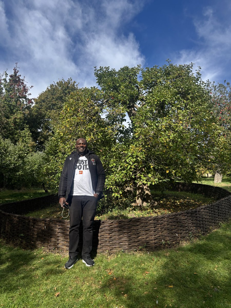 winexviv's tweet photo. Today, I visited Isaac Newton’s birthplace at Woolsthorpe Manor in England.

This was where Newton did some of his most important work, developing his ideas on gravity, calculus, and optics.

The famous apple tree still stands behind me, and right in front of me, an apple from that very tree fell.

Newton made these breakthroughs during a period when Cambridge University was closed because of the Great Plague, forcing him to return home to Woolsthorpe. That period became one of the most remarkable chapters in the history of science.

My focus on this journey is to understand, from first principles, how civilization was built. how ideas, discoveries, institutions, and individuals transformed human society.

I will also be visiting Albert Einstein’s birthplace in Ulm, Germany.

The journey continues.