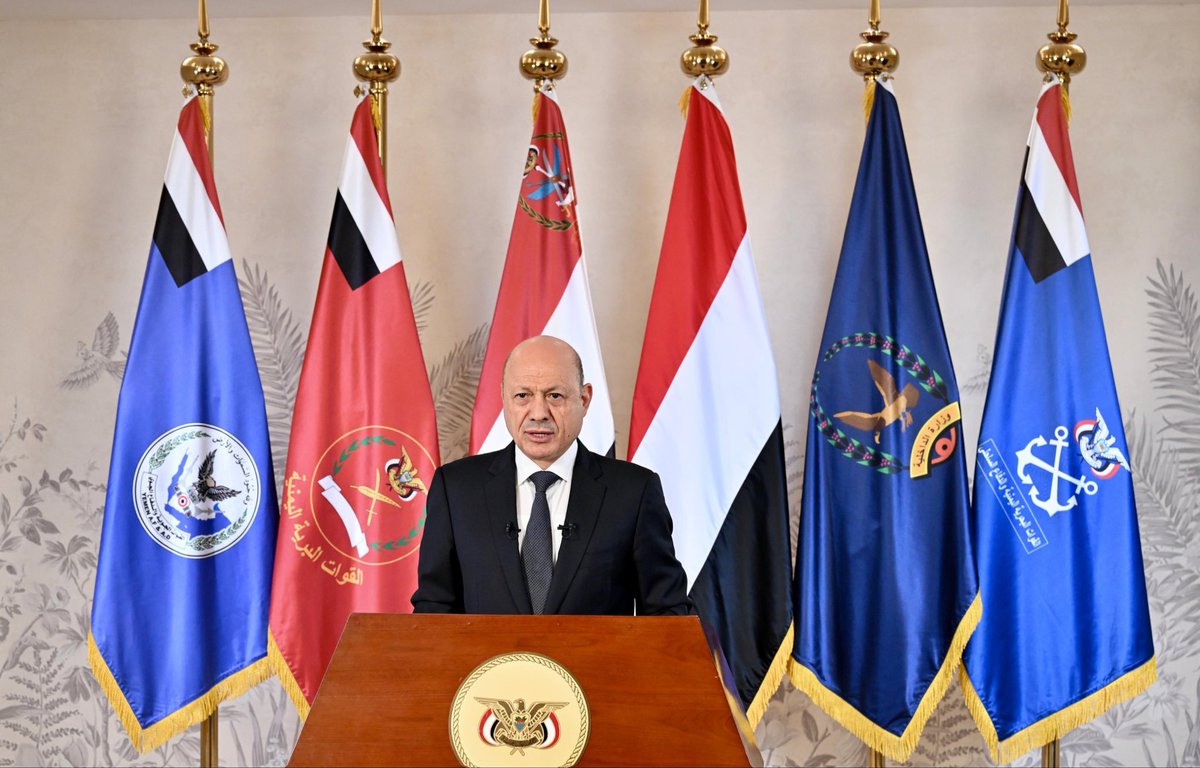 GaLOL29's tweet photo. باسم الله، ثم باسم الشعب، وبناءً على قرارات مجلس الدفاع الوطني، نعلن اليوم بدء العمليات العسكرية لاستعادة ما تبقى من أراضي الجمهورية، وبسط سلطة الدولة ومؤسساتها على كامل التراب الوطني. https://t.co/ZMPvCRqLOC