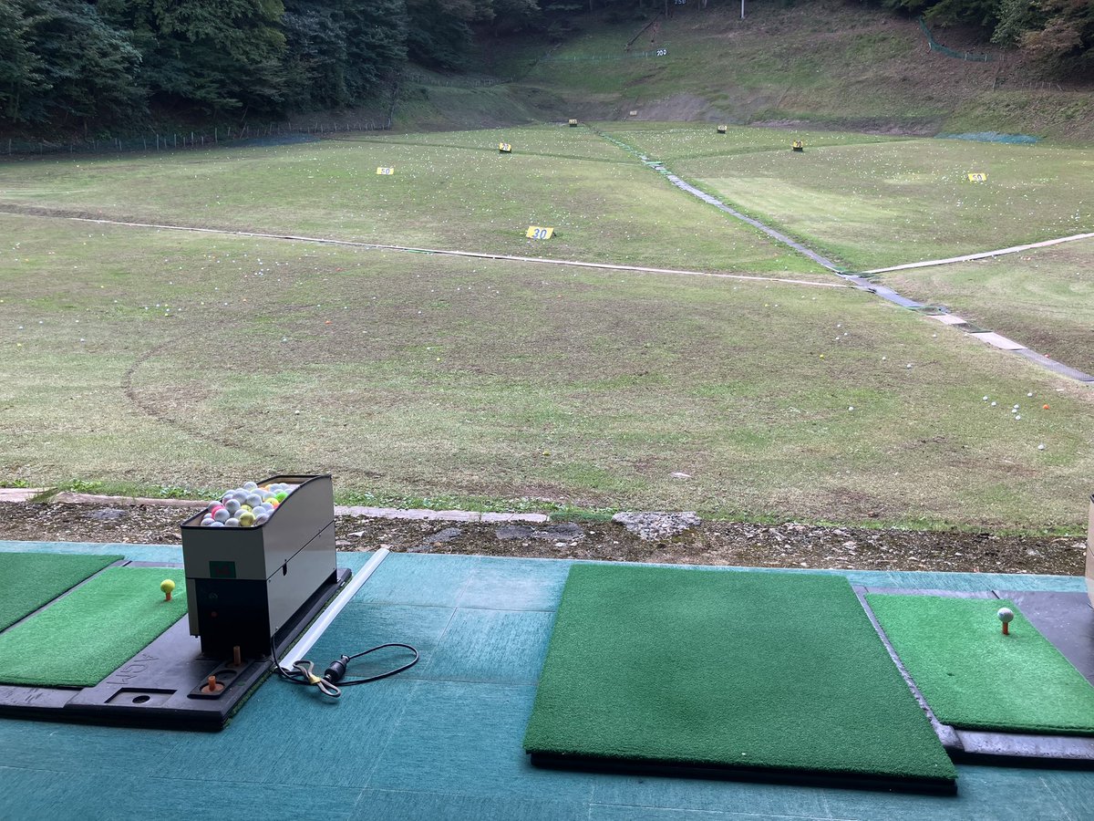 Empty_wolf's tweet photo. ワイナリー行って
練習して
ホテルに泊まって
サイゼ行って
二人でマグナム開けて
たのしかた〜 https://t.co/GZvatYtMhu