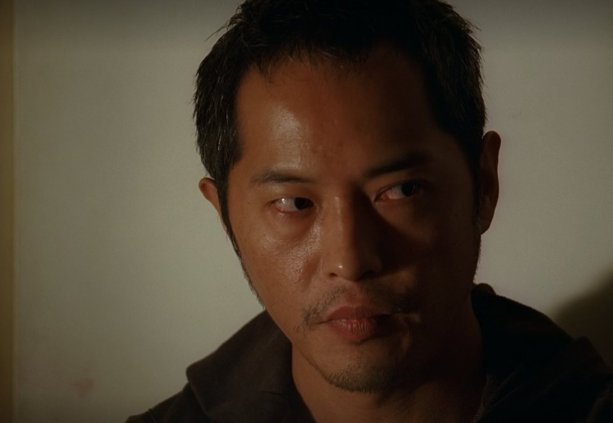 kahtchyaa's tweet photo. when you're watching lost s4 and strict asian obama shows up https://t.co/PKEW5D42G3