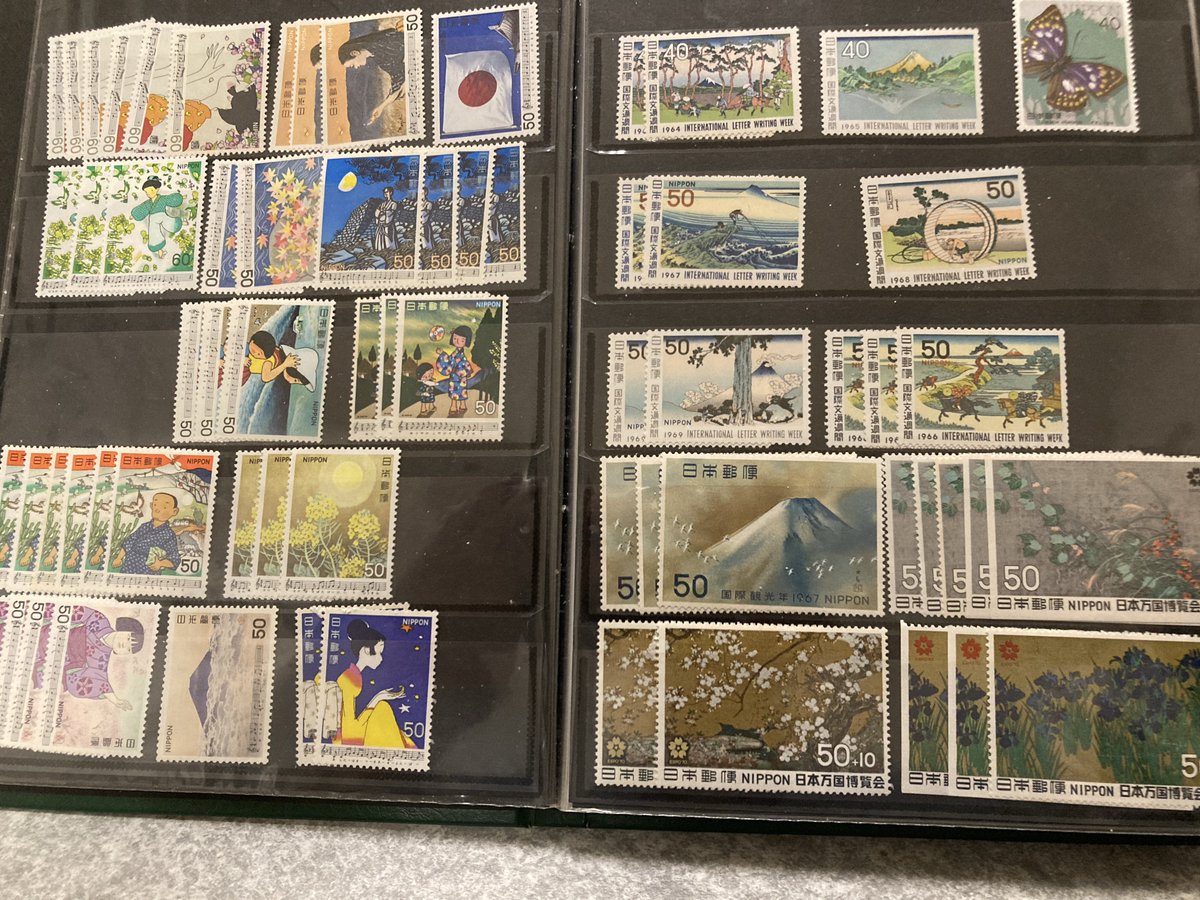 hal200to200's tweet photo. ポスクロ用の切手を補充。50円切手なんてなんぼあってもええですからね https://t.co/0liinLj50C