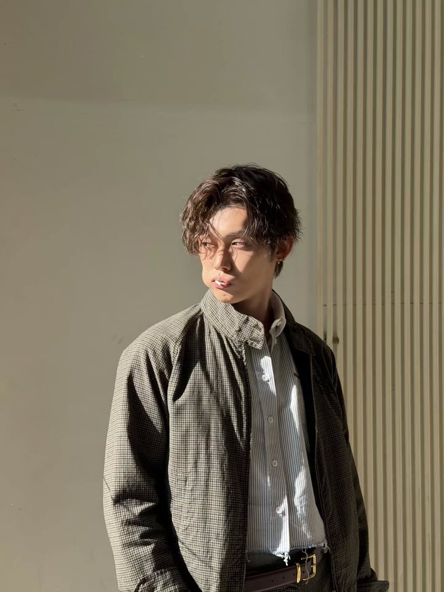 txtpopbase's tweet photo. Yeonjun looks absolutely stunning in the photos he shared on Instagram. https://t.co/fvkeTOB0Y0