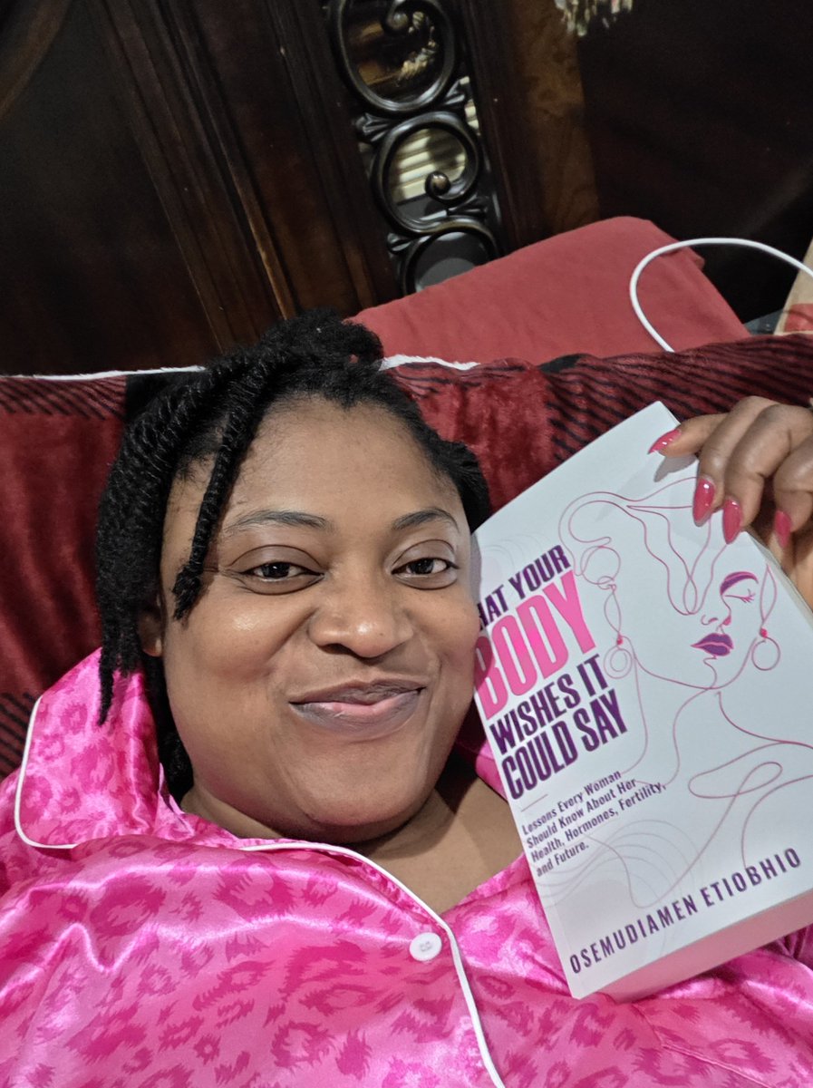 Temmy_omoileri's tweet photo. @osemagnum book finally arrived. 
Grab a copy for yourself. 

I will be ordering soon for lagos. 
Loading!!! 😆 🤣 😂 https://t.co/HakRlfu43A