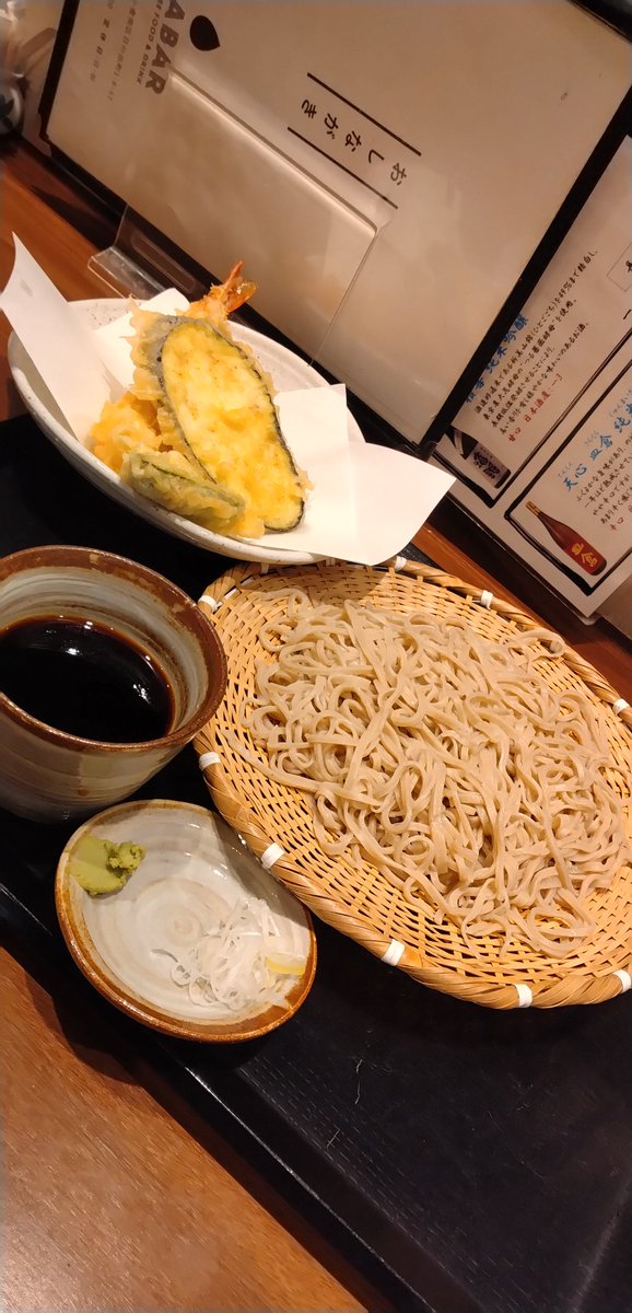 ken_seta's tweet photo. 明日は世界教師デーと時刻表記念日
#明日 #明日は何の日 #飯テロ #SUNABAR #鴨肉の低温ロースト #出汁巻き玉子 #天ざるそば #蕎麦 #蕎麦好きと繋がりたい #嫁にしたい男 https://t.co/A9hSv6dBz6