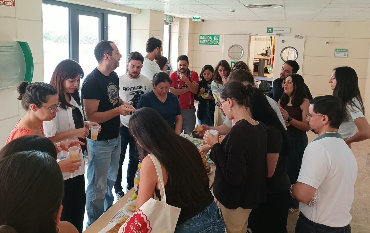 SaludNorteMalag's tweet photo. Este #miercoles sesión formativa de #residentes
Claudia Belén Morales trata NUEVAS GUÍAS DE #DIABETES Y #OBESIDAD, Zoila Indira Medrano #COLESTASIS INTRAHEPÁTICA GESTACIONAL, Lourdes Caballero ACTUALIZACIÓN #INSUFICIENCIACARDÍACA y Pablo Trujillo CASO CLÍNICO DE #PANCREATITIS. https://t.co/VN8wWyQNv9