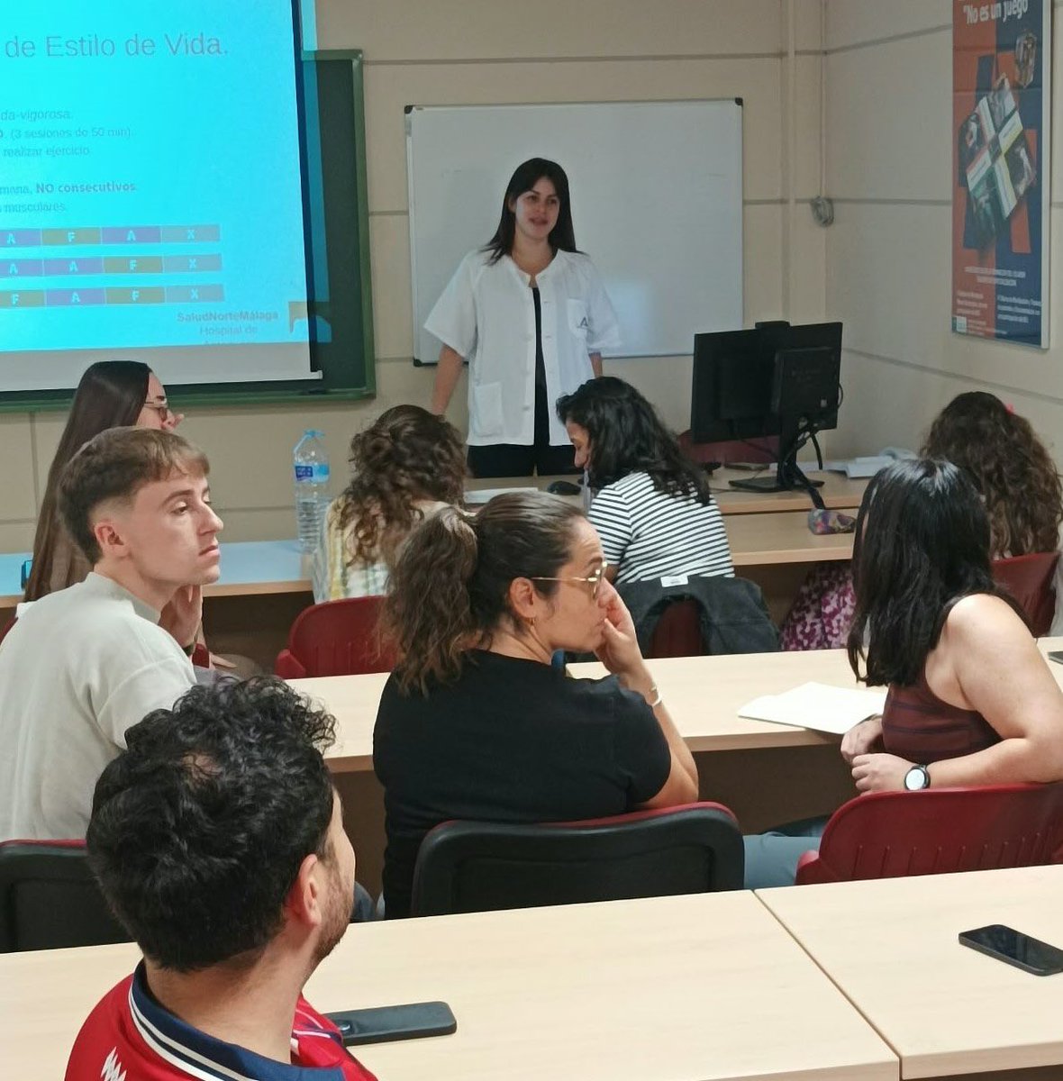 SaludNorteMalag's tweet photo. Este #miercoles sesión formativa de #residentes
Claudia Belén Morales trata NUEVAS GUÍAS DE #DIABETES Y #OBESIDAD, Zoila Indira Medrano #COLESTASIS INTRAHEPÁTICA GESTACIONAL, Lourdes Caballero ACTUALIZACIÓN #INSUFICIENCIACARDÍACA y Pablo Trujillo CASO CLÍNICO DE #PANCREATITIS. https://t.co/VN8wWyQNv9