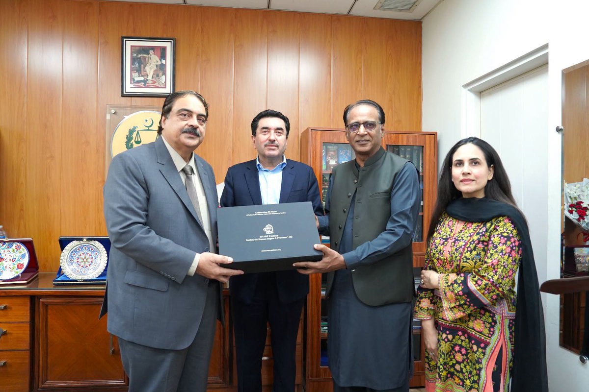 sharp_pak's tweet photo. SHARP-Pakistan's Project Director Mr. Aatif Afzal, &amp; Coordinator, Ms. Shaista Khattak, called on Mr. Jahanzeb Shinwari, Director General of the Federal Judicial Academy (FJA), and Mr. Syed Haroon, Senior Director, to congratulate Mr. Shinwari on assuming charge of his new office. https://t.co/I854qX6oil