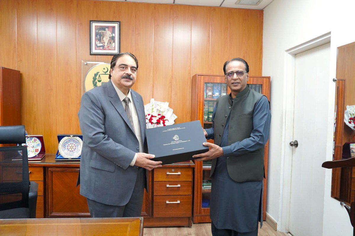 sharp_pak's tweet photo. SHARP-Pakistan's Project Director Mr. Aatif Afzal, &amp; Coordinator, Ms. Shaista Khattak, called on Mr. Jahanzeb Shinwari, Director General of the Federal Judicial Academy (FJA), and Mr. Syed Haroon, Senior Director, to congratulate Mr. Shinwari on assuming charge of his new office. https://t.co/I854qX6oil