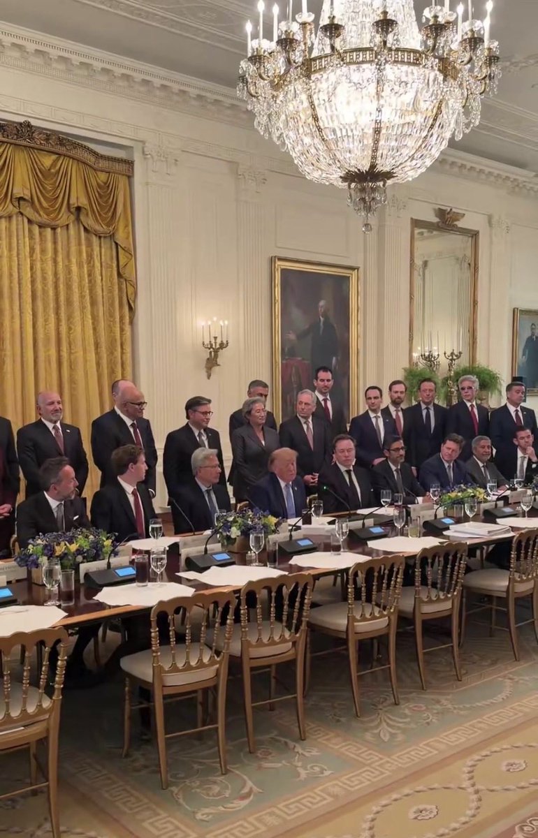 MkbbXX's tweet photo. If you don’t know which stocks are worth buying and holding for the long term, and could deliver huge returns over the next 10 years, just look at this picture.

Who is sitting on Trump’s left and right?

Buy those two: Nvidia and SpaceX.

#Nvidia #SpaceX #Investing #Stocks #Trump