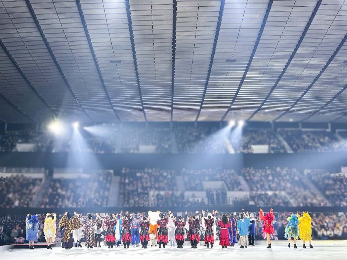 natumoona's tweet photo. 刀ブレ
10/4 15時回　アリーナ席より https://t.co/zjSzz3QUQc