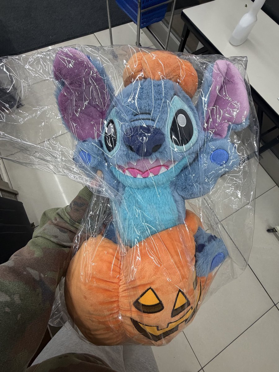 rihi2915's tweet photo. 一発で一番くじ当てました🥰
生きてていちばああああん幸せ😆 https://t.co/zAY6tMesXc